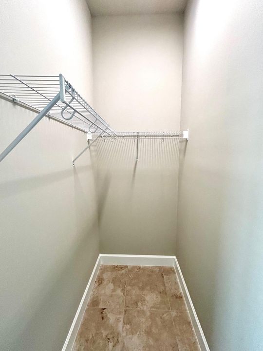 For Rent: $3,400 (3 beds, 3 baths, 2042 Square Feet)