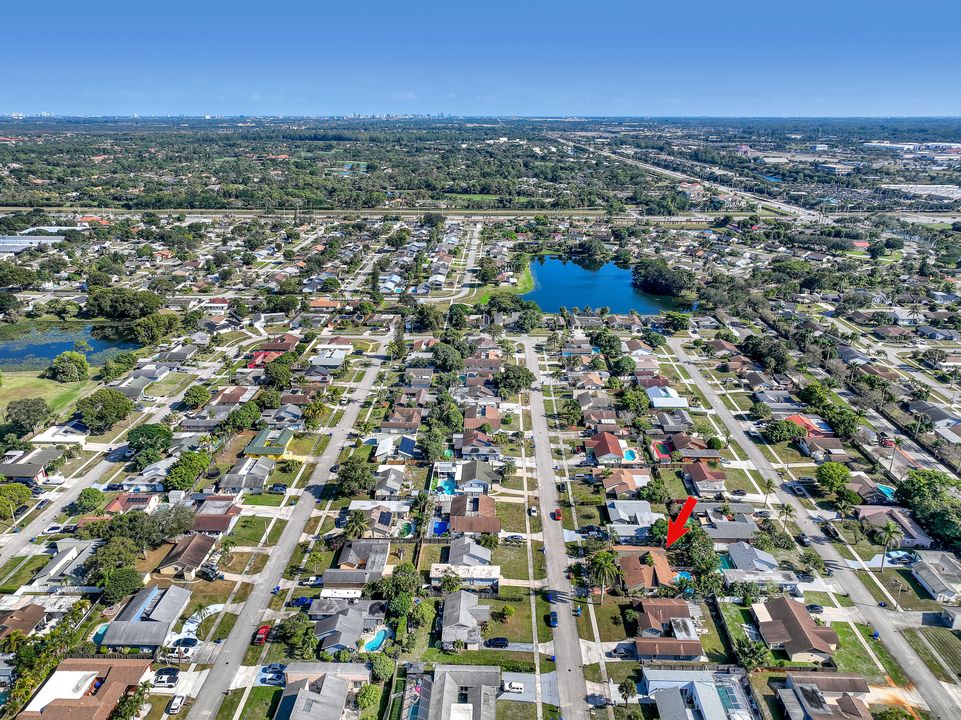 For Sale: $549,900 (4 beds, 2 baths, 1638 Square Feet)