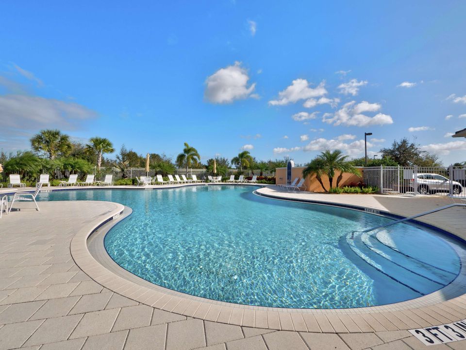 For Rent: $4,200 (3 beds, 2 baths, 2000 Square Feet)