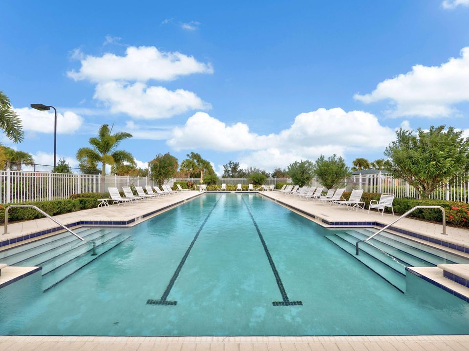 For Rent: $4,200 (3 beds, 2 baths, 2000 Square Feet)