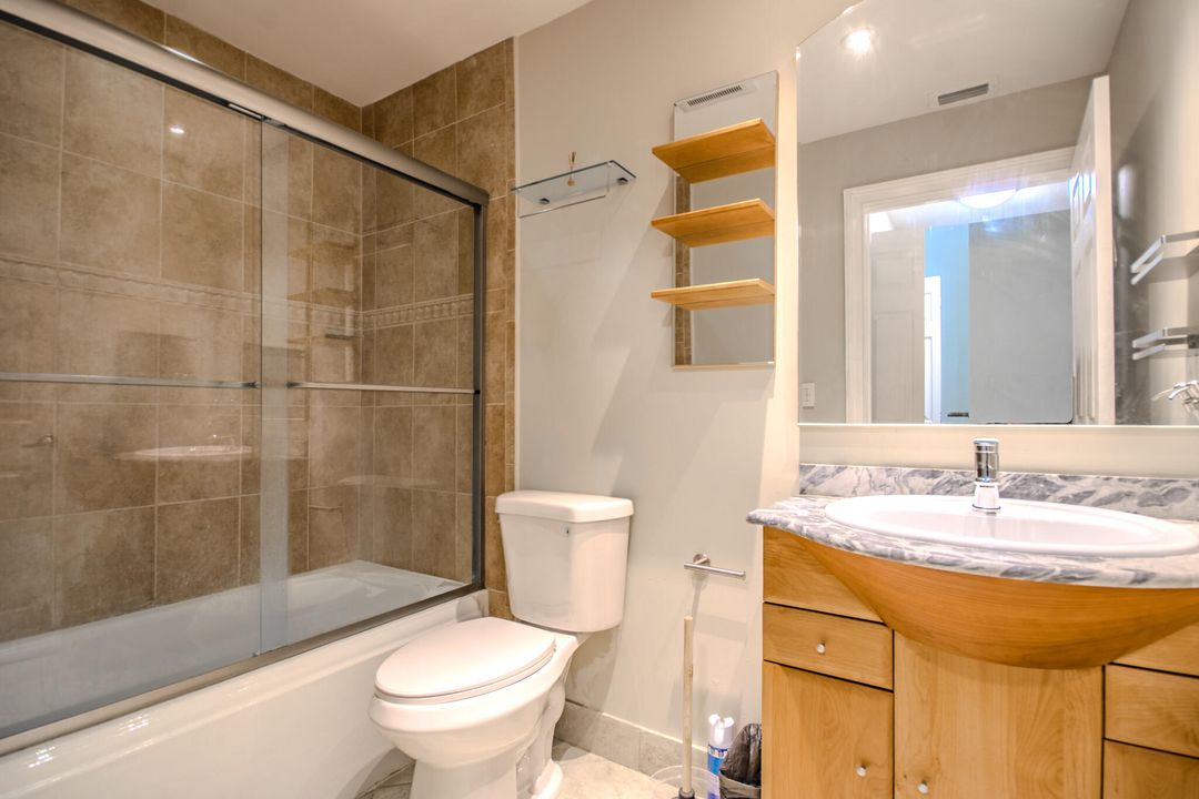 For Sale: $450,000 (2 beds, 2 baths, 1054 Square Feet)