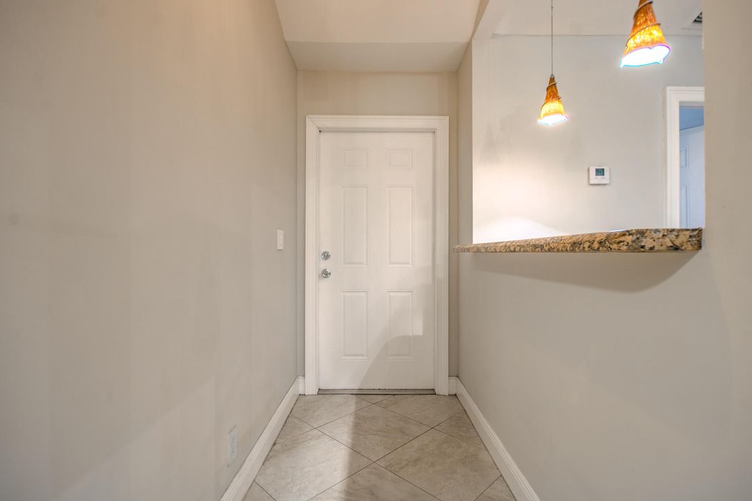 For Sale: $450,000 (2 beds, 2 baths, 1054 Square Feet)