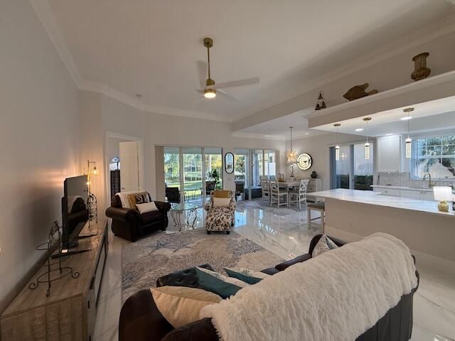 For Rent: $4,200 (3 beds, 2 baths, 2000 Square Feet)