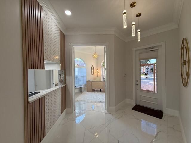 For Rent: $4,200 (3 beds, 2 baths, 2000 Square Feet)