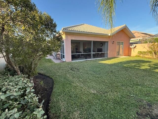 For Rent: $4,200 (3 beds, 2 baths, 2000 Square Feet)