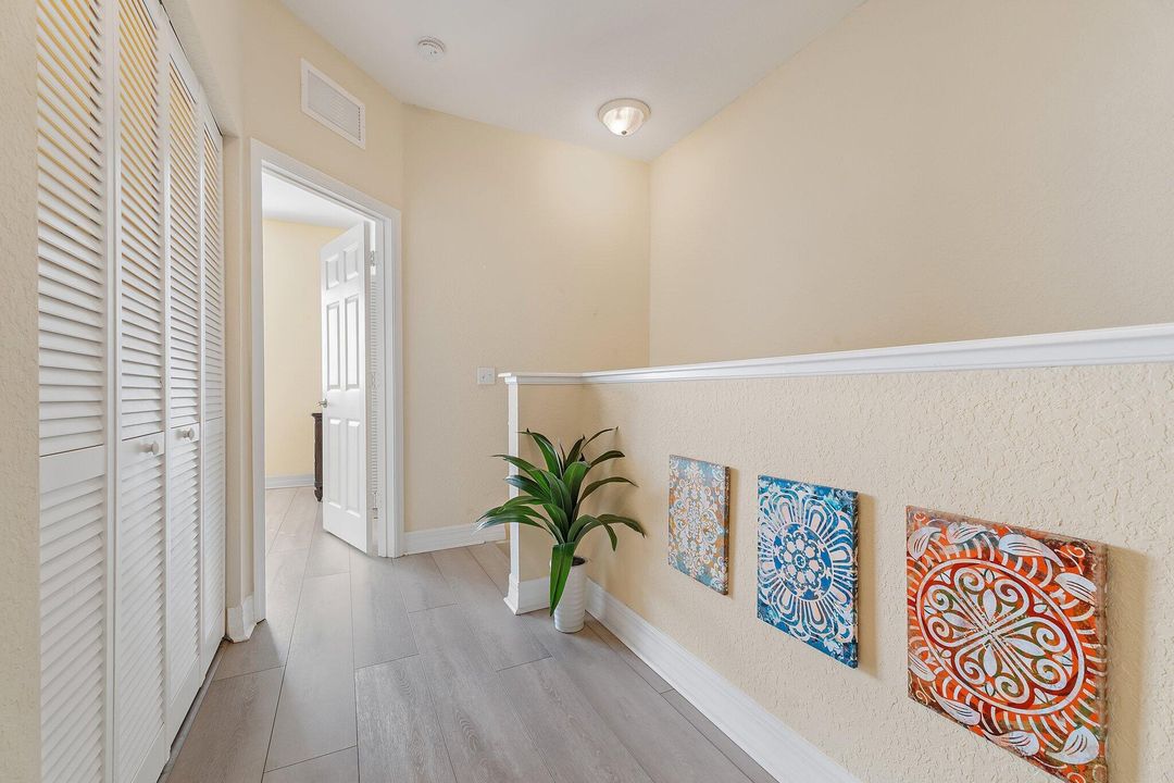 На продажу: $365,000 (3 спален, 2 ванн, 1671 Квадратных фут)