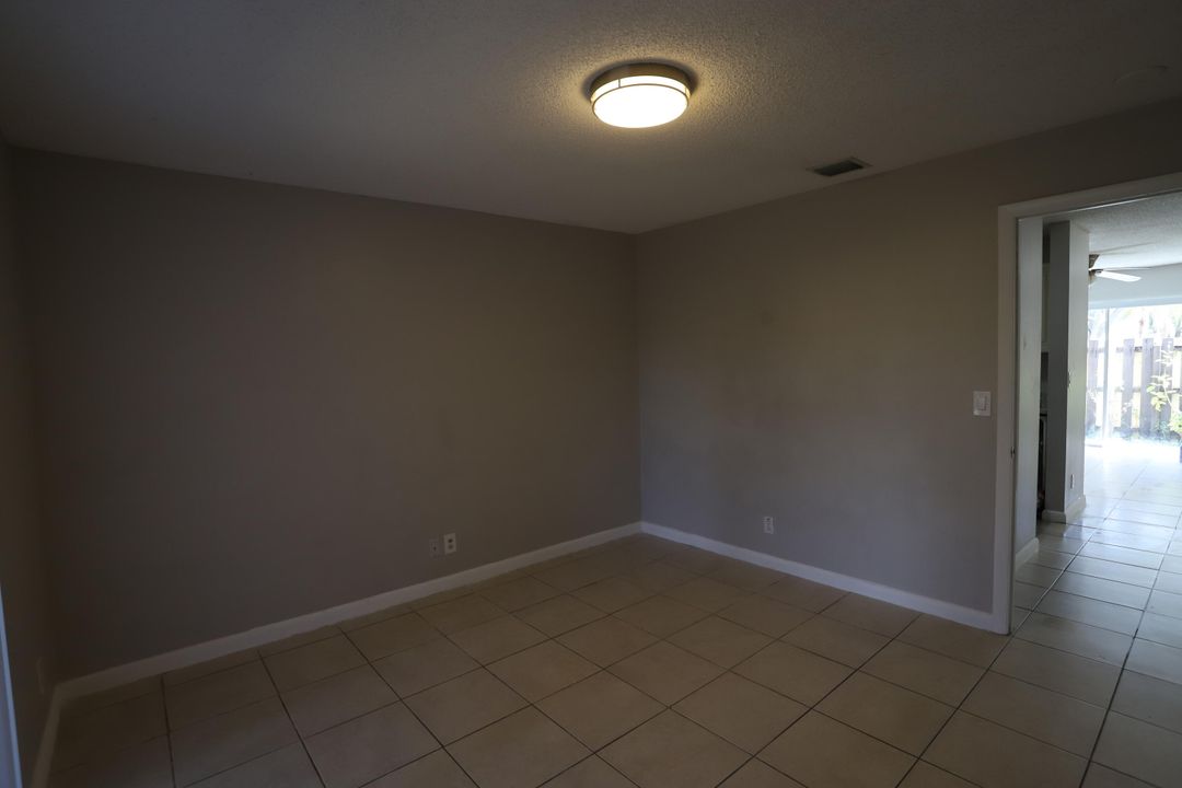 For Rent: $2,300 (2 beds, 2 baths, 1365 Square Feet)