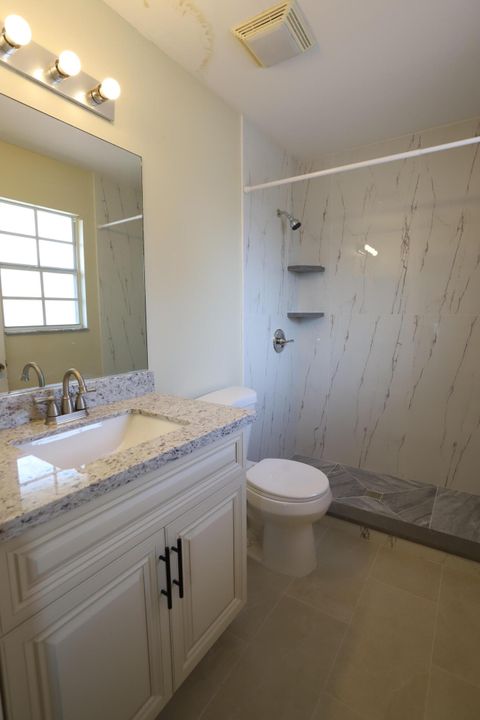 For Rent: $2,300 (2 beds, 2 baths, 1365 Square Feet)