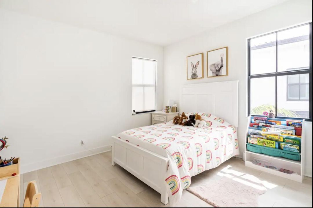 En Renta: $11,800 (4 camas, 3 baños, 3590 Pies cuadrados)