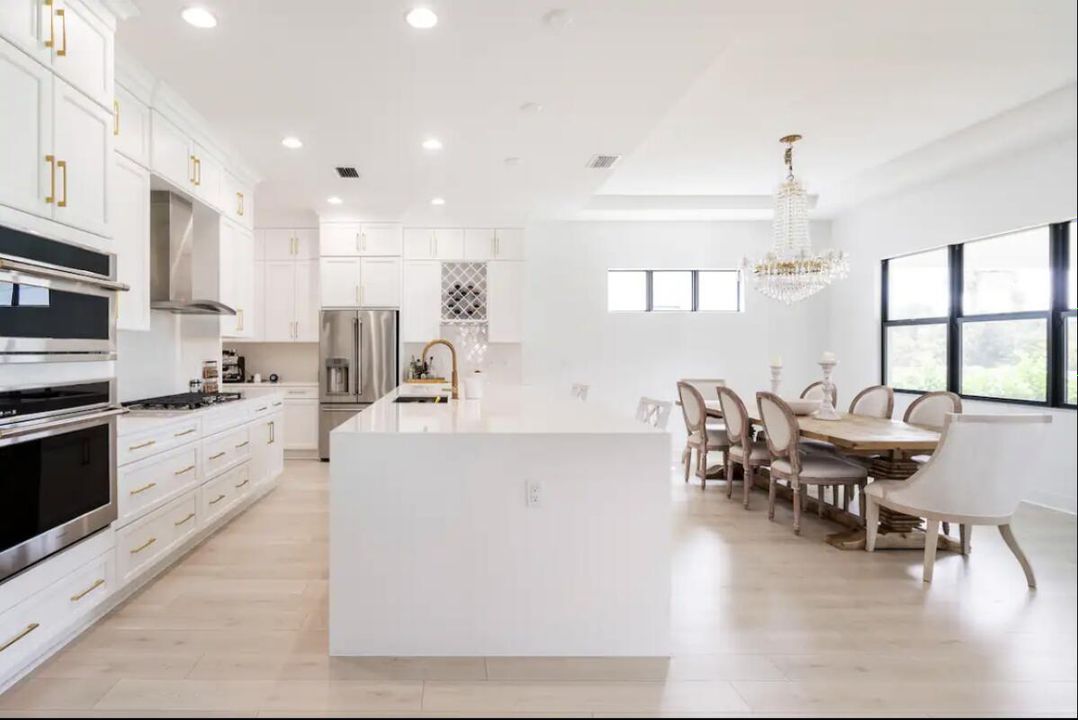 En Renta: $11,800 (4 camas, 3 baños, 3590 Pies cuadrados)