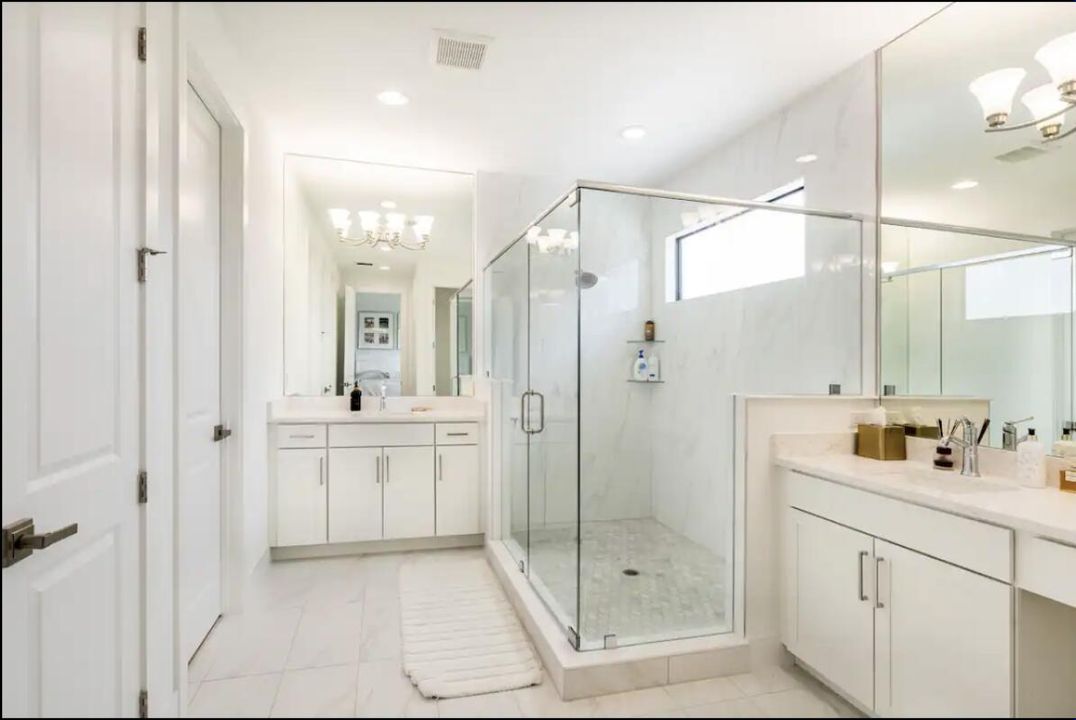 En Renta: $11,800 (4 camas, 3 baños, 3590 Pies cuadrados)