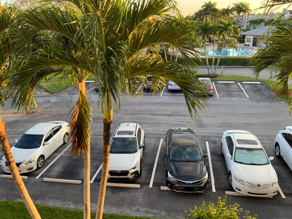 For Sale: $175,000 (2 beds, 1 baths, 861 Square Feet)