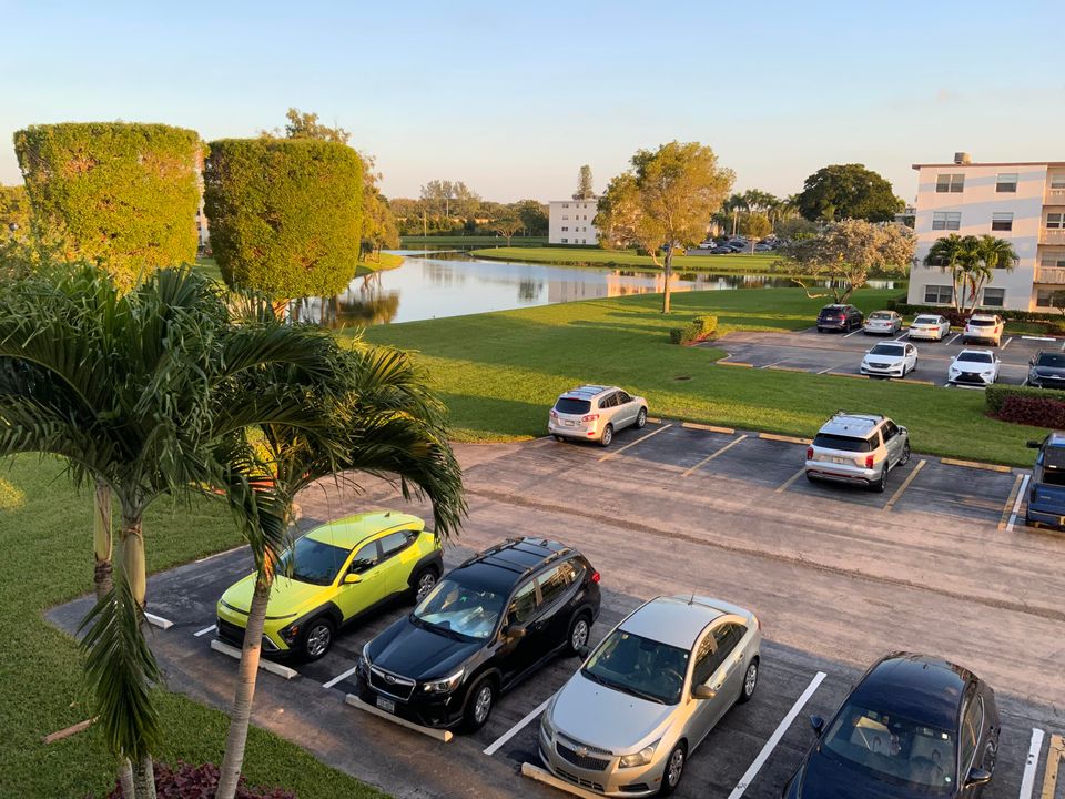 For Sale: $175,000 (2 beds, 1 baths, 861 Square Feet)