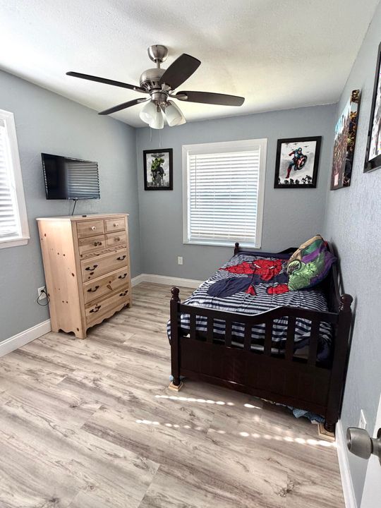 For Sale: $269,000 (3 beds, 2 baths, 1016 Square Feet)