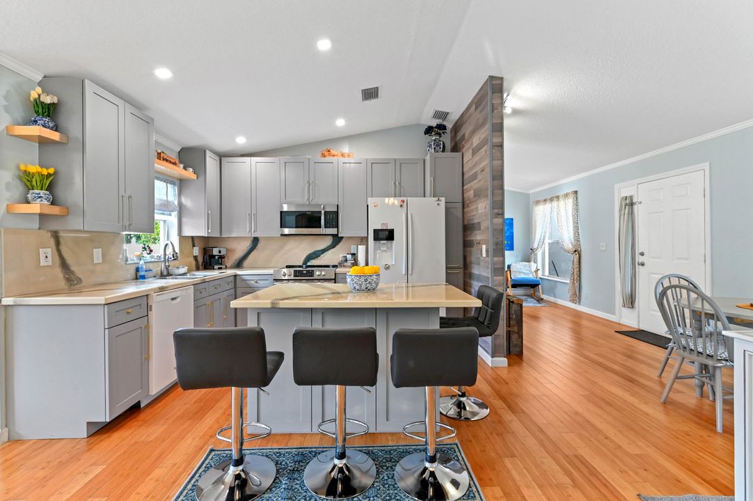 На продажу: $415,000 (3 спален, 2 ванн, 1505 Квадратных фут)