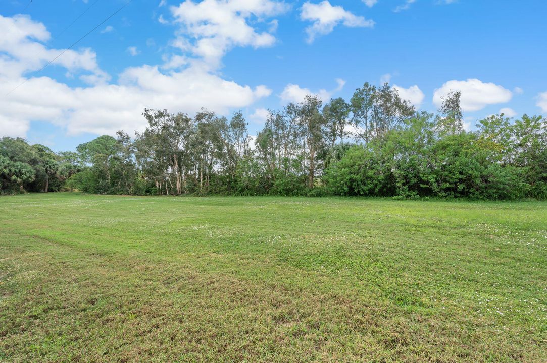 For Sale: $110,000 (2 beds, 2 baths, 1186 Square Feet)