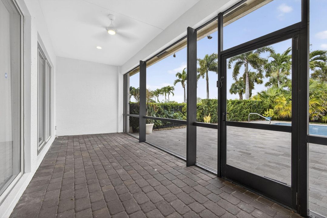 For Sale: $599,999 (3 beds, 2 baths, 2085 Square Feet)