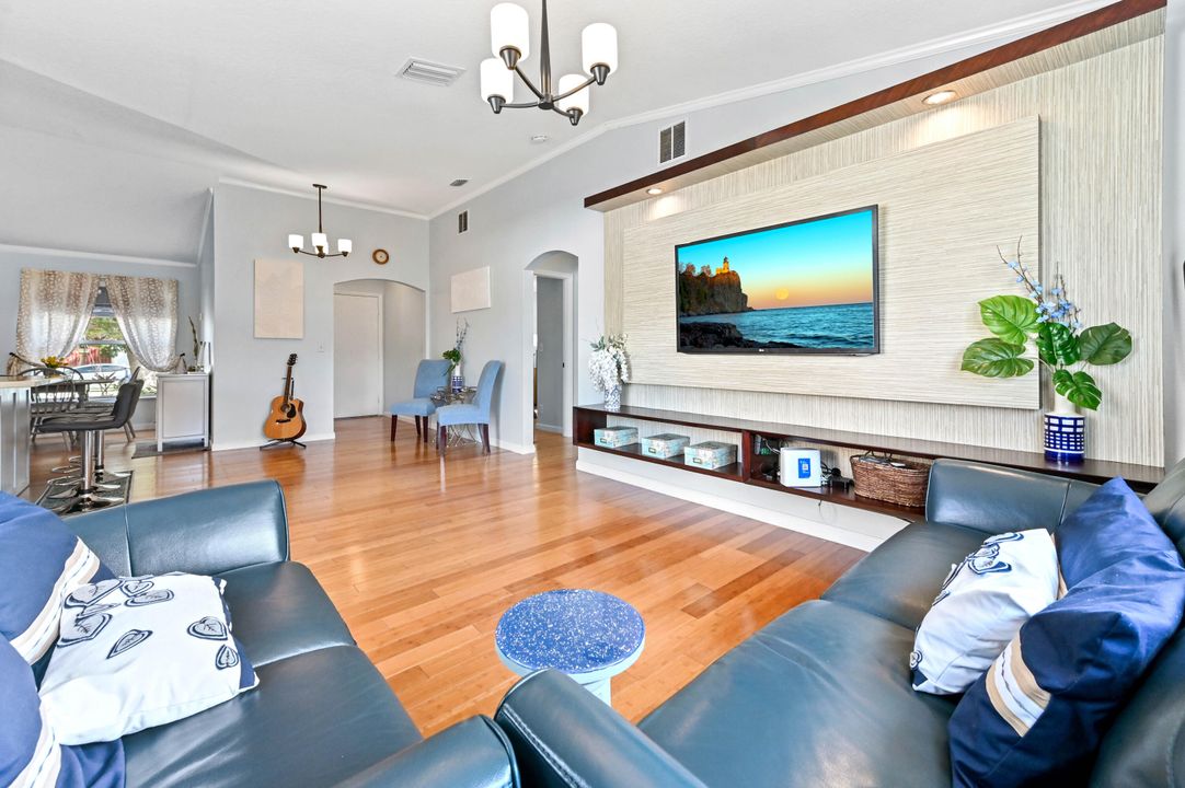 На продажу: $415,000 (3 спален, 2 ванн, 1505 Квадратных фут)