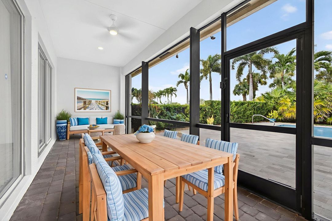 For Sale: $599,999 (3 beds, 2 baths, 2085 Square Feet)