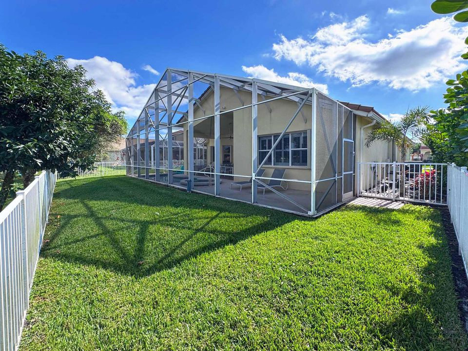 For Sale: $450,000 (4 beds, 3 baths, 2759 Square Feet)