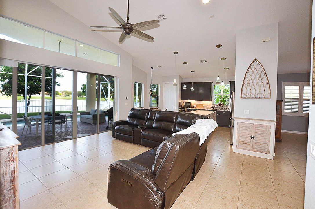 For Sale: $450,000 (4 beds, 3 baths, 2759 Square Feet)