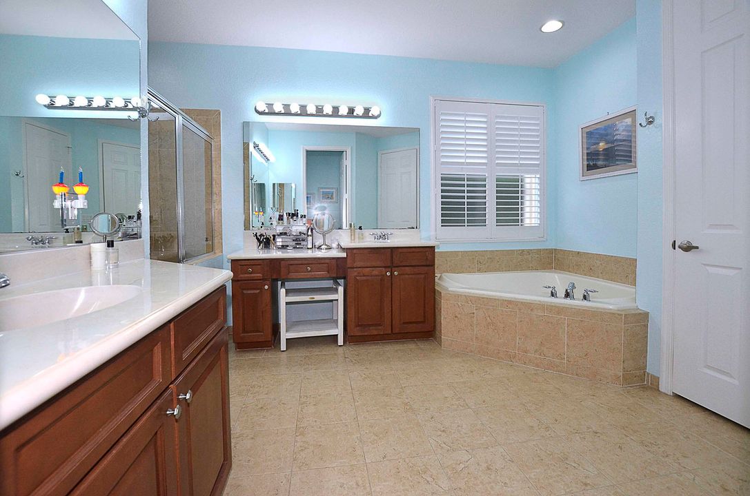 For Sale: $450,000 (4 beds, 3 baths, 2759 Square Feet)