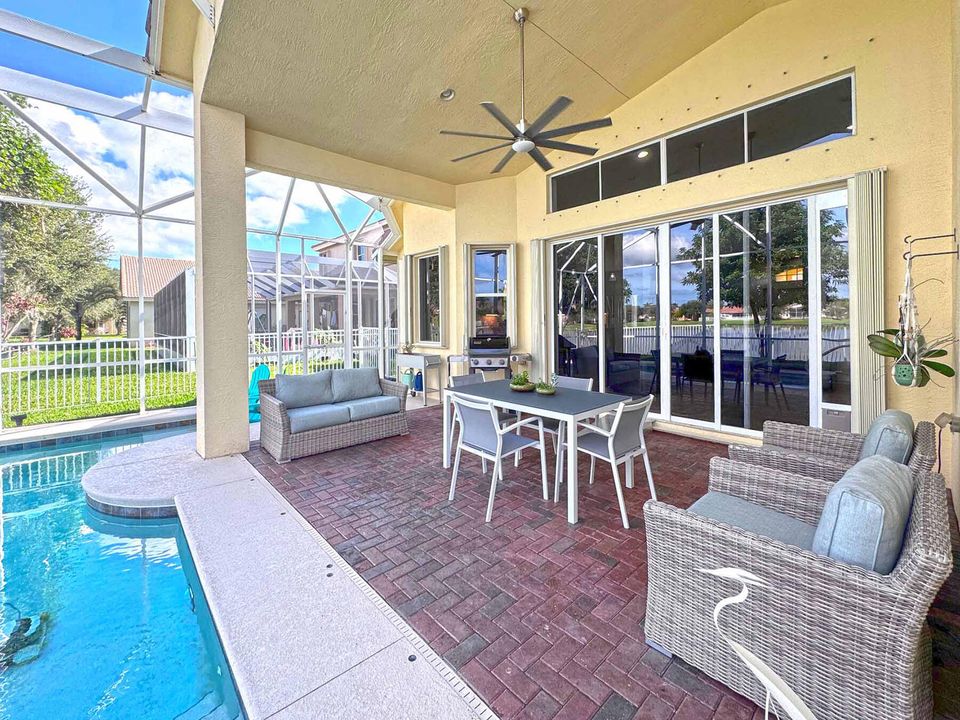 For Sale: $450,000 (4 beds, 3 baths, 2759 Square Feet)