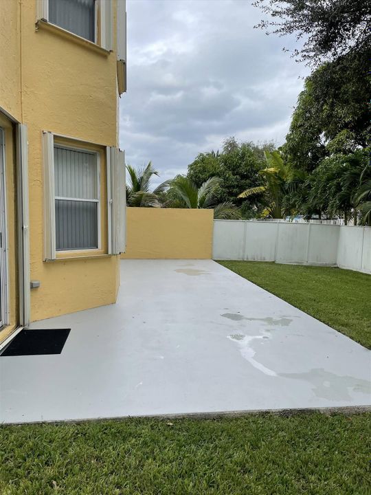 For Rent: $3,500 (3 beds, 2 baths, 2023 Square Feet)