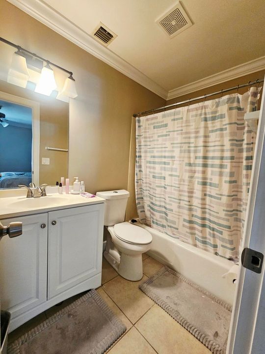 En Venta: $138,500 (2 camas, 2 baños, 1120 Pies cuadrados)