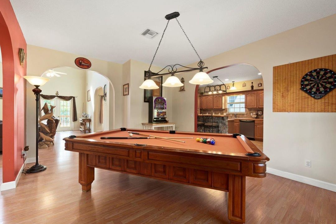 For Sale: $1,200,000 (4 beds, 3 baths, 2680 Square Feet)