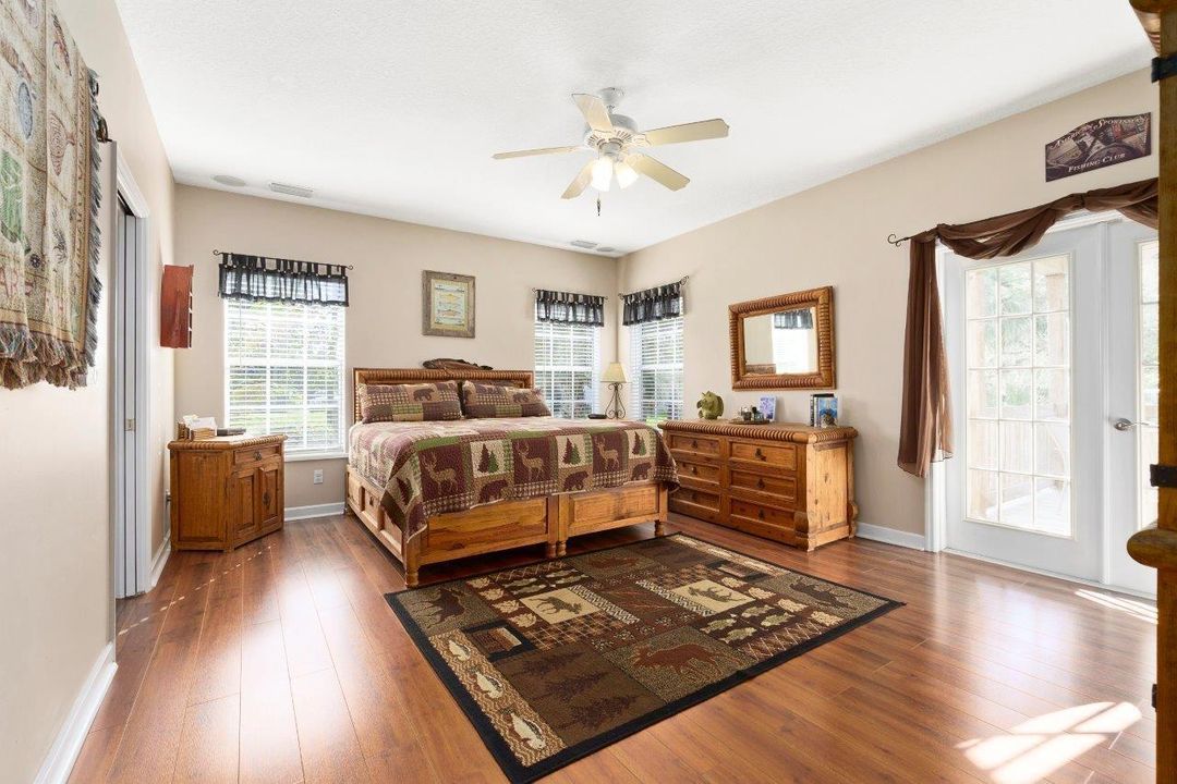 For Sale: $1,200,000 (4 beds, 3 baths, 2680 Square Feet)