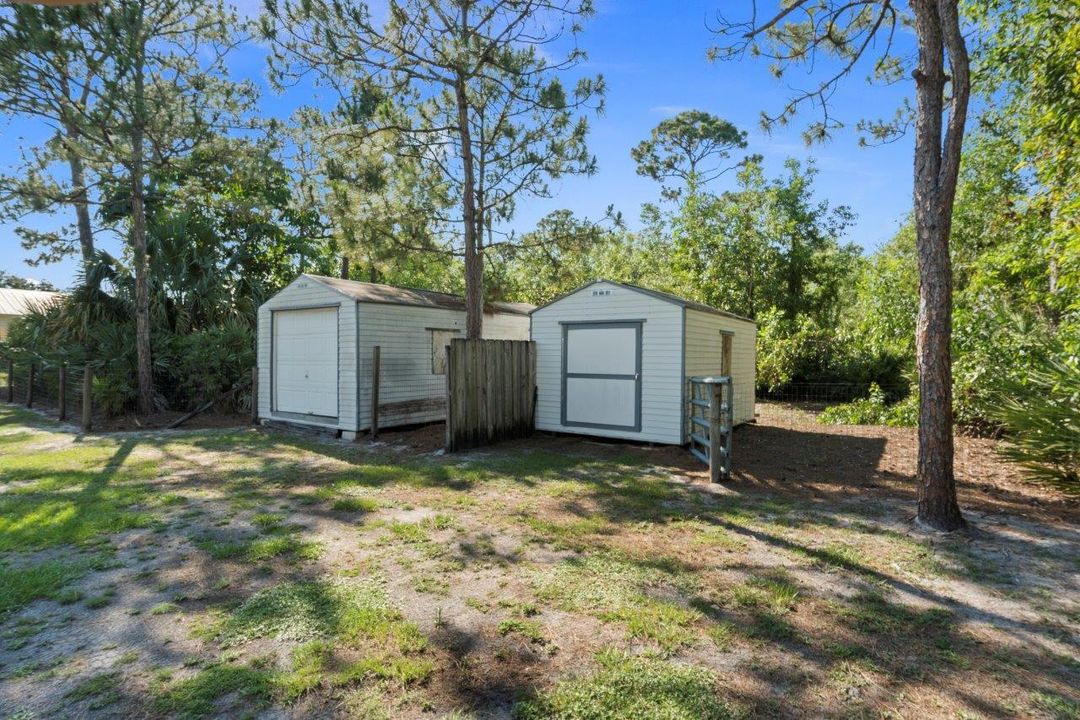 For Sale: $1,200,000 (4 beds, 3 baths, 2680 Square Feet)