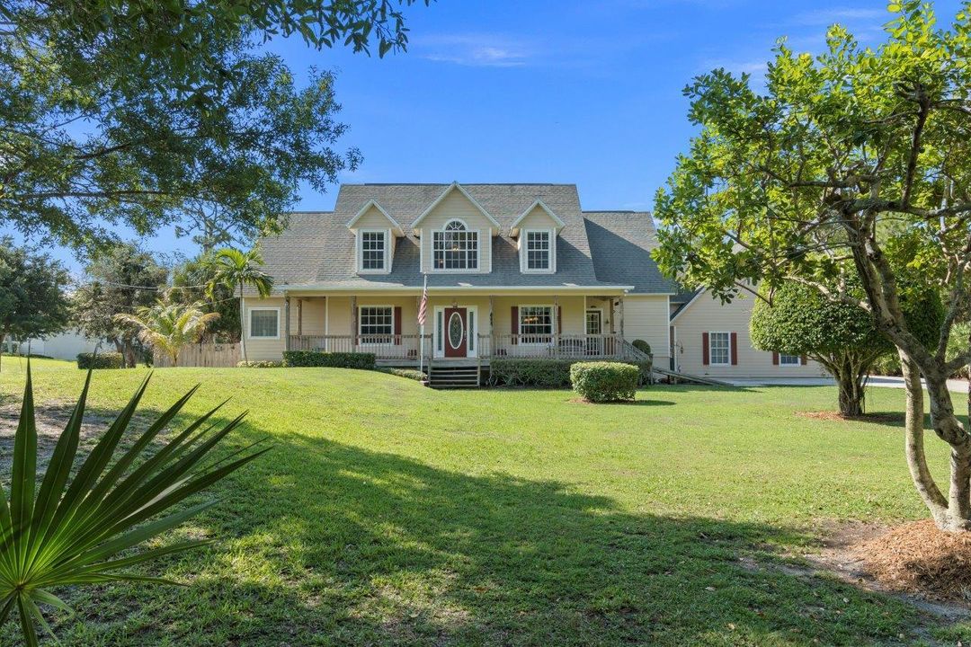 For Sale: $1,200,000 (4 beds, 3 baths, 2680 Square Feet)