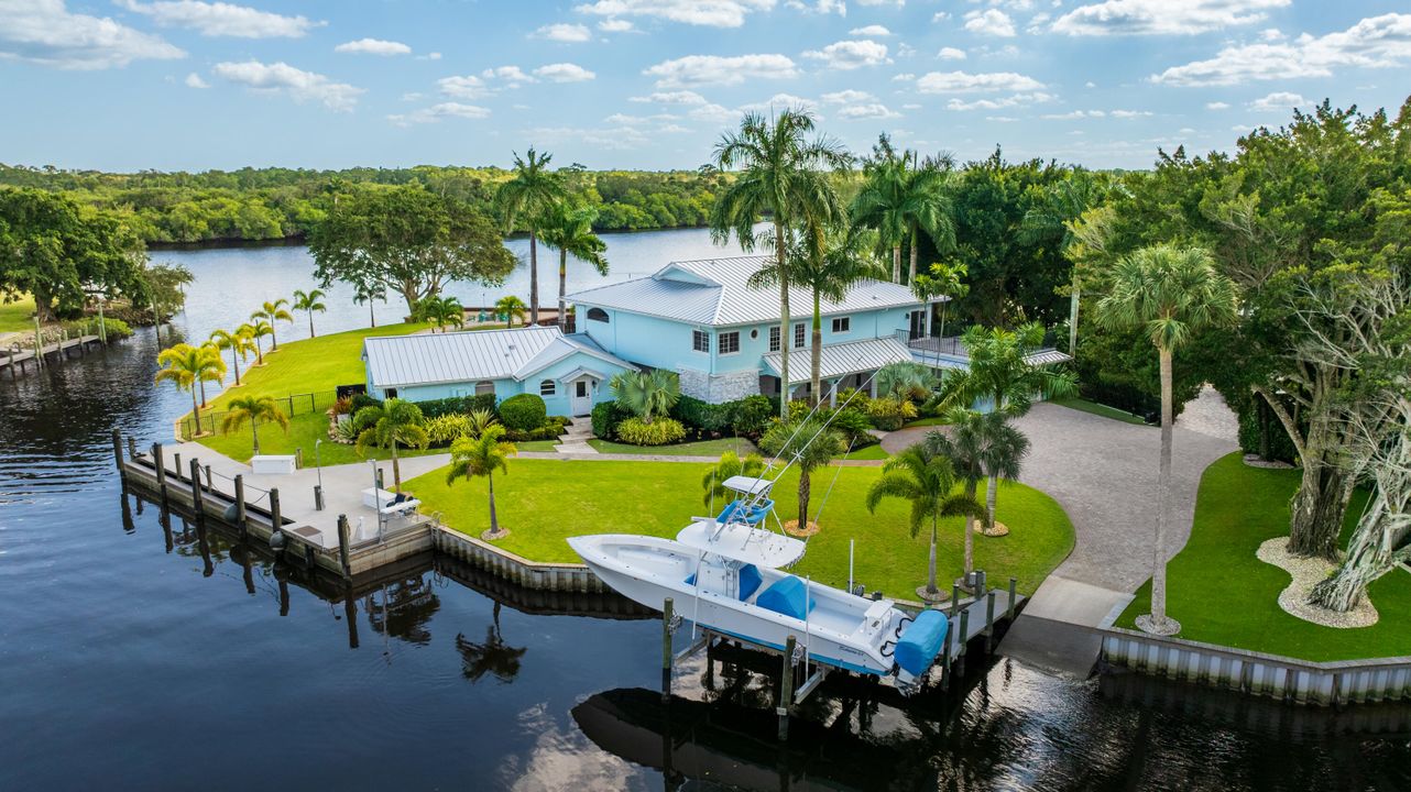 For Sale: $3,750,000 (4 beds, 3 baths, 4552 Square Feet)