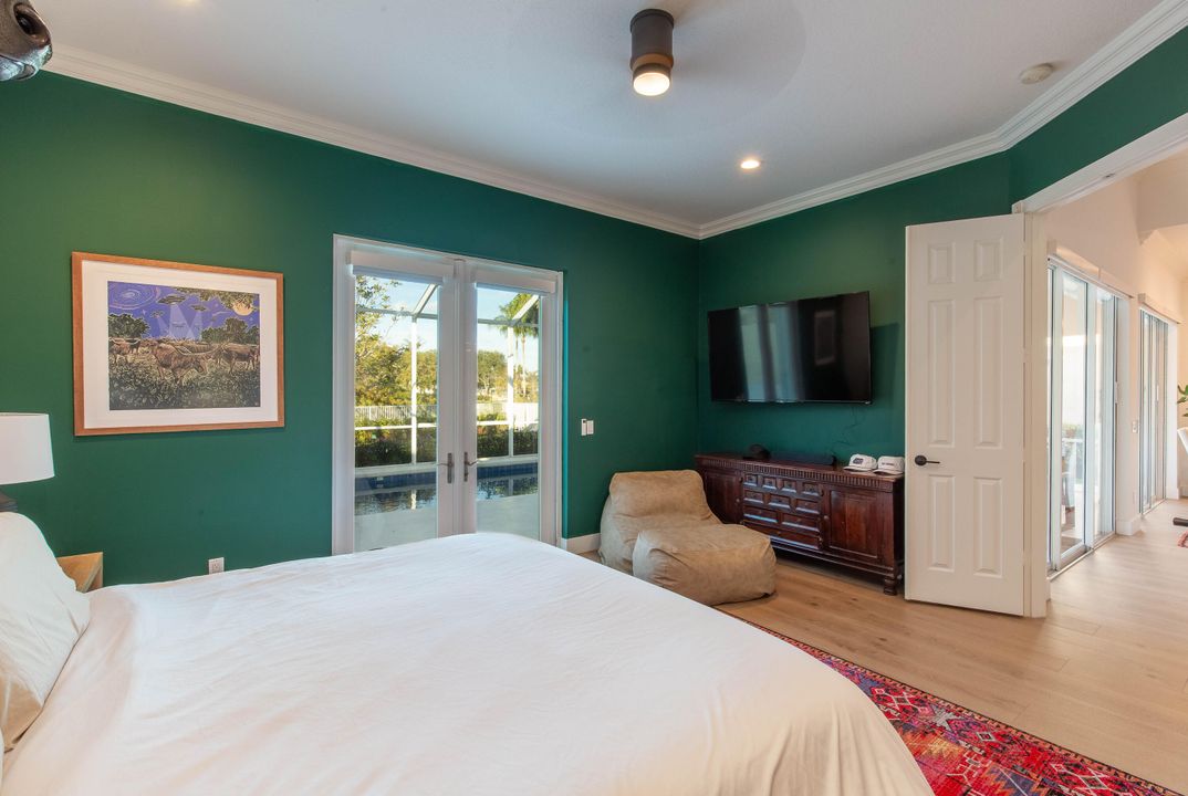 出租: $9,000 (3 贝兹, 2 浴室, 2000 平方英尺)