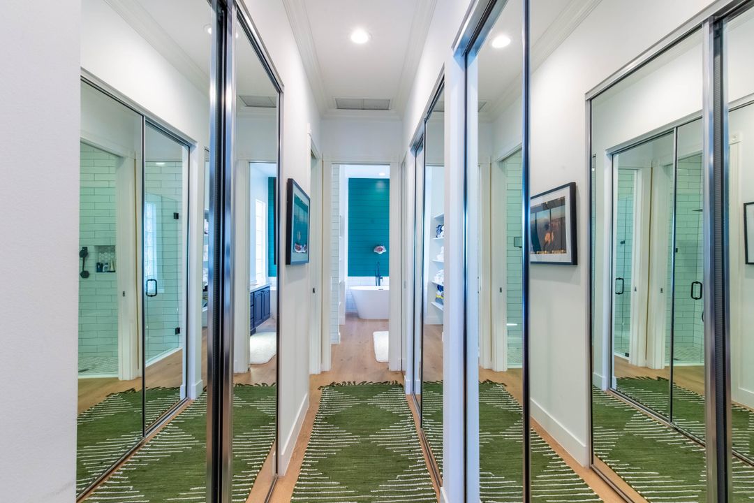 出租: $9,000 (3 贝兹, 2 浴室, 2000 平方英尺)