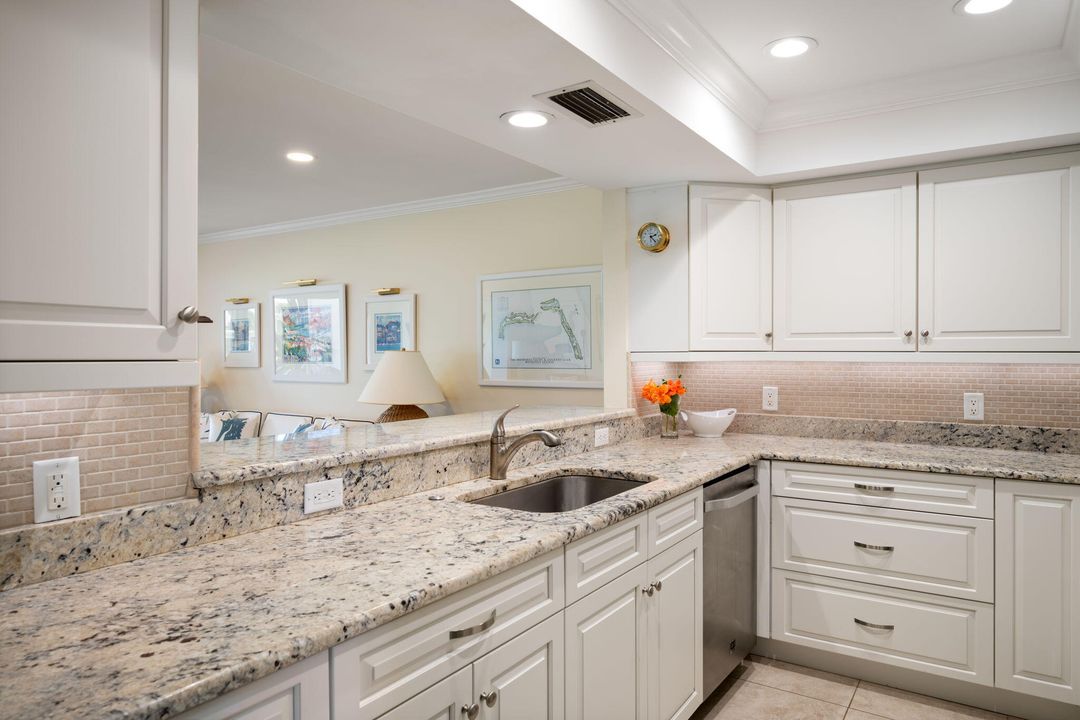 待售: $685,000 (3 贝兹, 3 浴室, 1740 平方英尺)