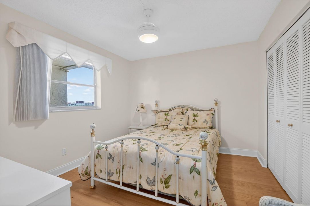 En Venta: $225,000 (2 camas, 2 baños, 1300 Pies cuadrados)