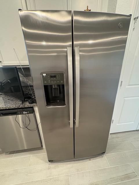 For Rent: $2,550 (3 beds, 2 baths, 1363 Square Feet)