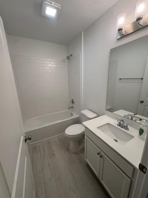For Rent: $2,550 (3 beds, 2 baths, 1363 Square Feet)