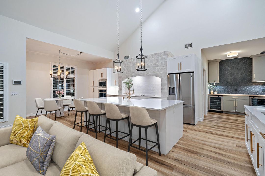 For Sale: $1,099,000 (3 beds, 2 baths, 1930 Square Feet)