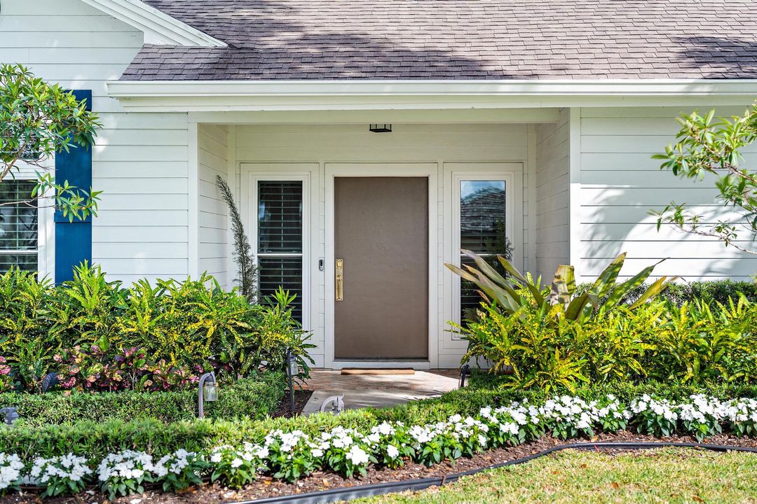 For Sale: $1,099,000 (3 beds, 2 baths, 1930 Square Feet)