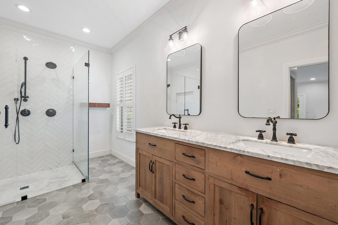 For Sale: $1,099,000 (3 beds, 2 baths, 1930 Square Feet)