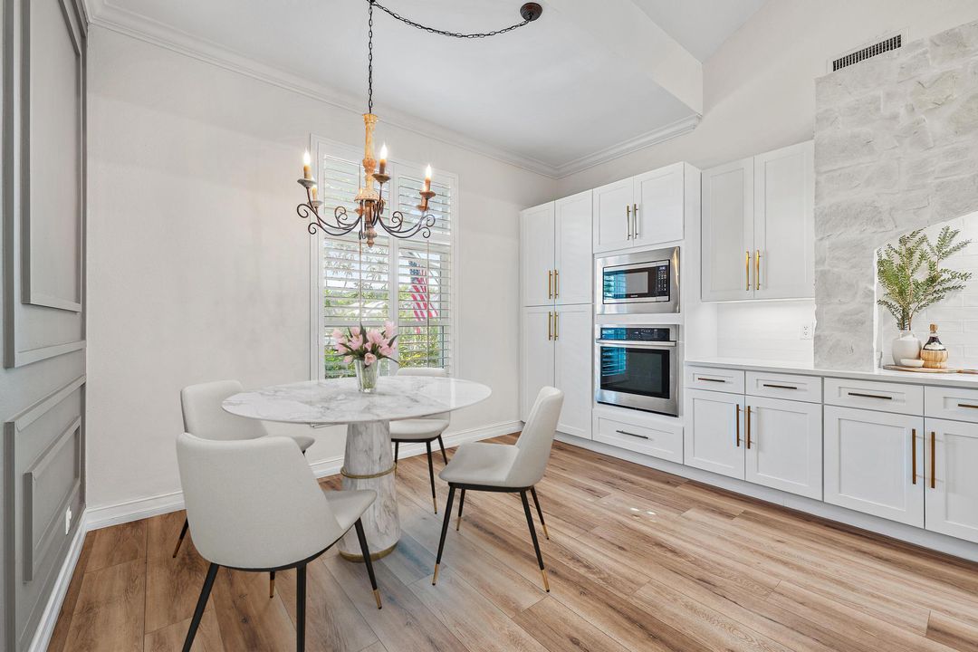 For Sale: $1,099,000 (3 beds, 2 baths, 1930 Square Feet)