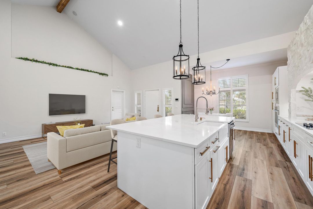 For Sale: $1,099,000 (3 beds, 2 baths, 1930 Square Feet)