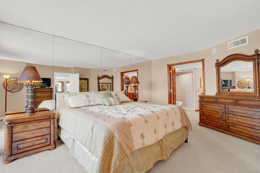 出租: $3,350 (2 贝兹, 2 浴室, 1223 平方英尺)