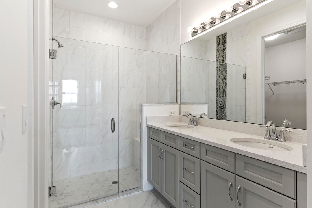 На продажу: $325,000 (2 спален, 2 ванн, 1620 Квадратных фут)