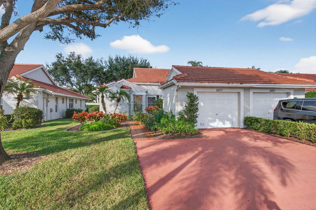 На продажу: $350,000 (3 спален, 2 ванн, 1683 Квадратных фут)