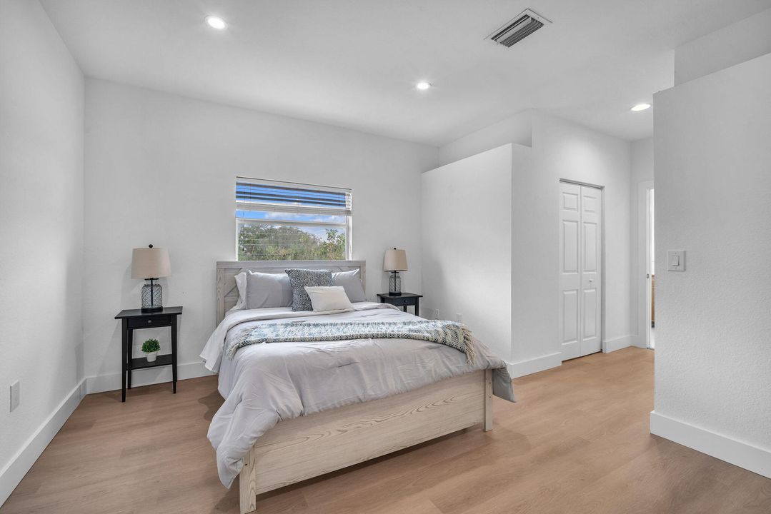 В аренду: $3,900 (4 спален, 3 ванн, 1864 Квадратных фут)