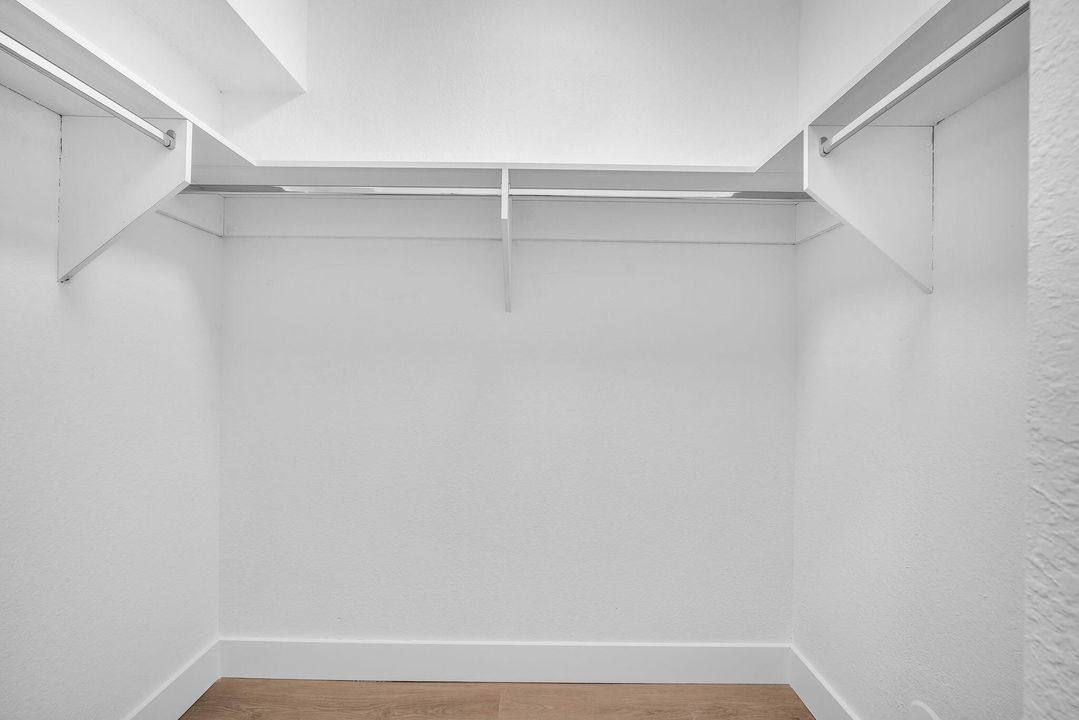 В аренду: $3,900 (4 спален, 3 ванн, 1864 Квадратных фут)